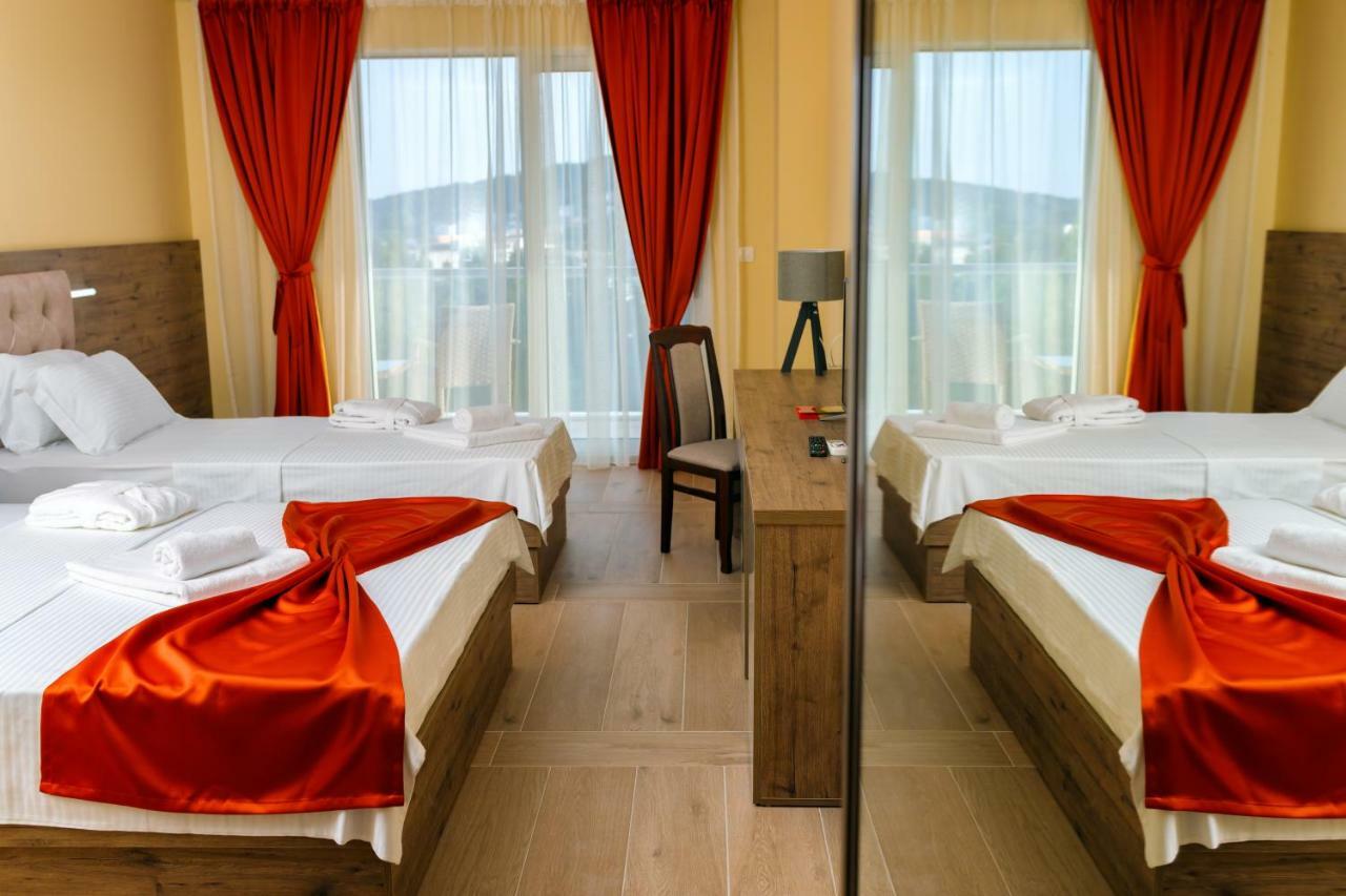 Hotel Franca Ulcinj Kültér fotó