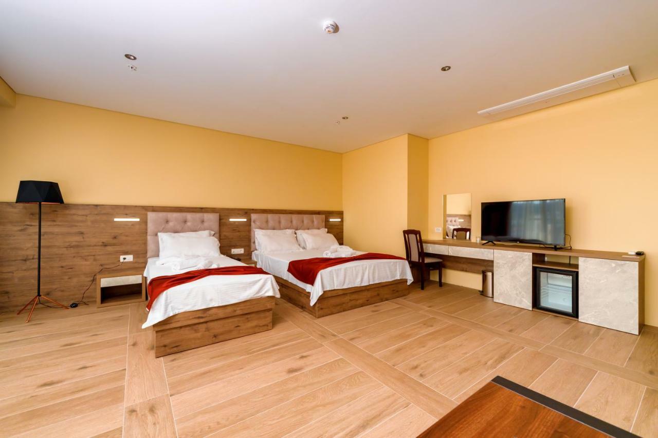 Hotel Franca Ulcinj Kültér fotó